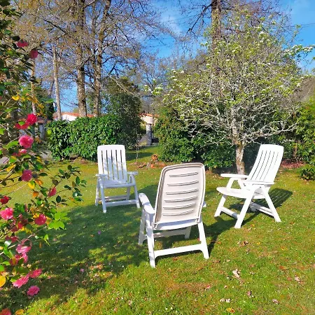 Holiday home Maison De Vacances En Charente Ecuras