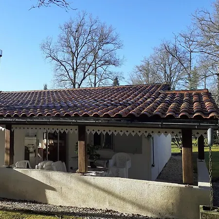 Maison De Vacances En Charente Holiday home Ecuras
